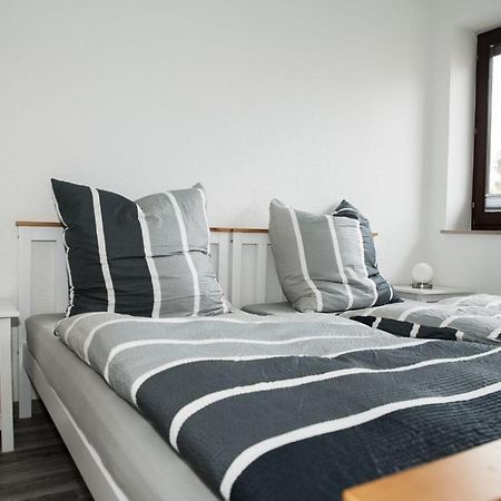 Exklusive Ferienwohnung Mit Balkon, 2 Schlafzimmer Im Haus Sertuerner Einbeck Exterior foto